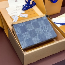 Louis Vuitton Clutch Bags